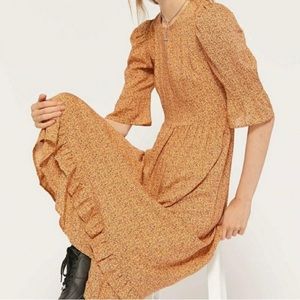 UO Sasha Paisley Puff Sleeve Midi Dress. Size Large.